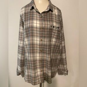 EUC So Perfect 💯% Cotton Flannel Long-sleeve Shirt With Embellished Pocket